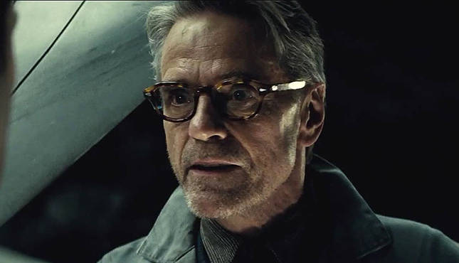 jeremy-irons-alfred-645x370